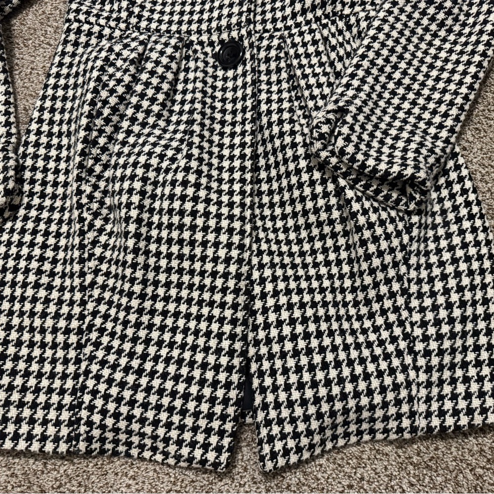 Bitten by Sarah Jessica Parker Black and White Pea Coat Like New! - Picture 4 of 5